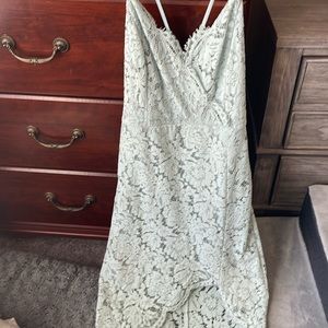 Lulus mint color lace dress